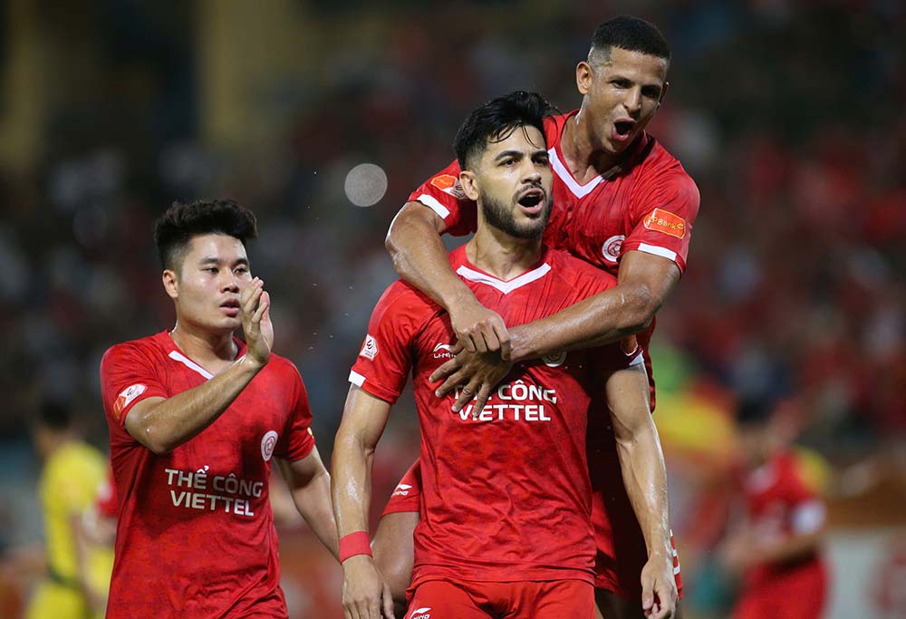Nhung phut cuoi tran, The Cong Viettel ghi lien 2 ban thang nho cong cua Damian Vu va Lucao de khep lai tran dau voi thang loi chung cuoc 3-0. Ket qua nay giup thay tro huan luyen vien Popov co 4 diem sau 2 tran dau dau tien cua mua giai.