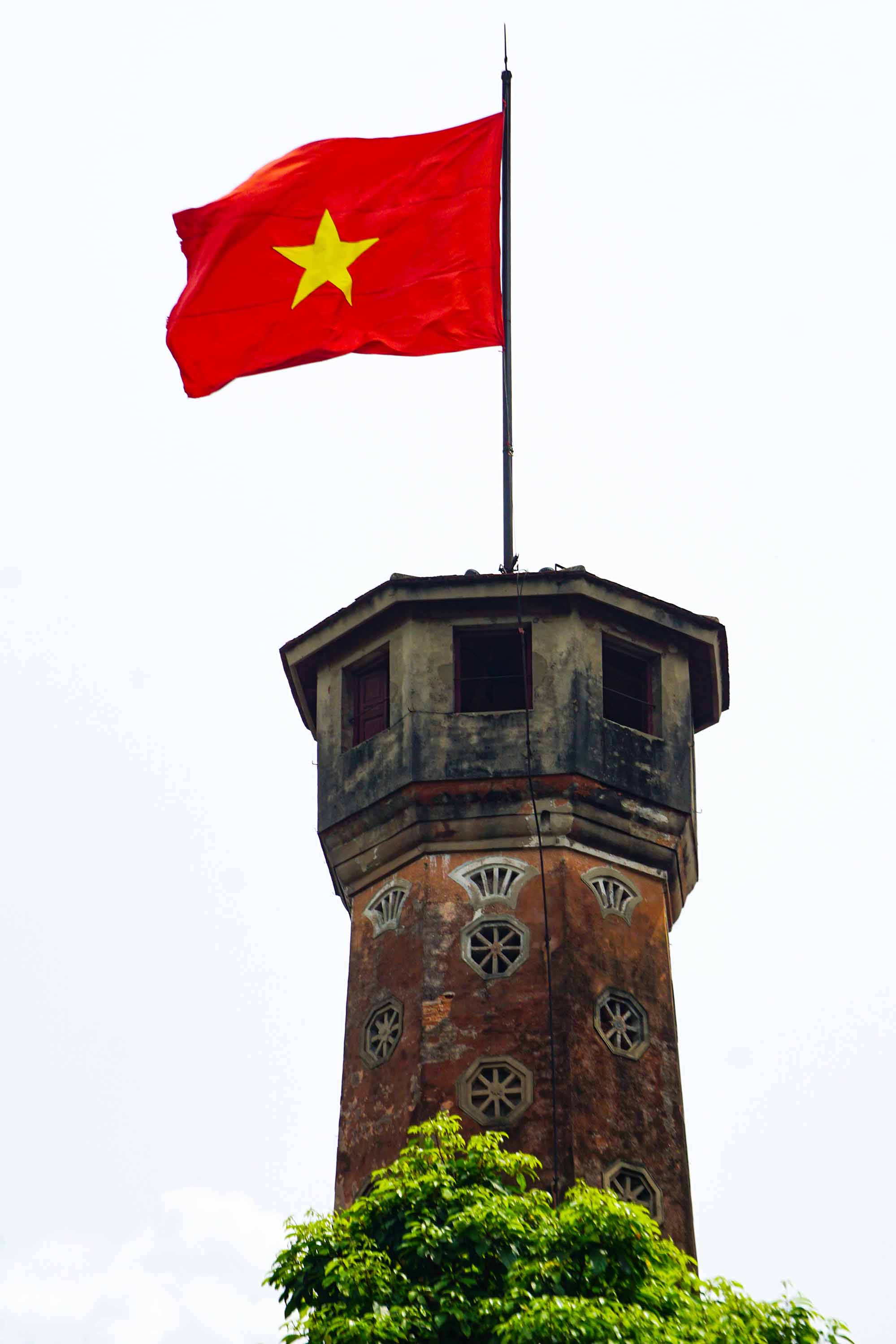 Cot co Ha Noi. Anh: Huu Vu