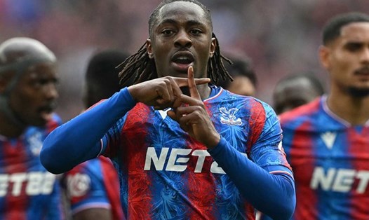 Eberechi Eze sẽ giúp Arsenal có thêm nhiều phương án tấn công.  Ảnh: AFP