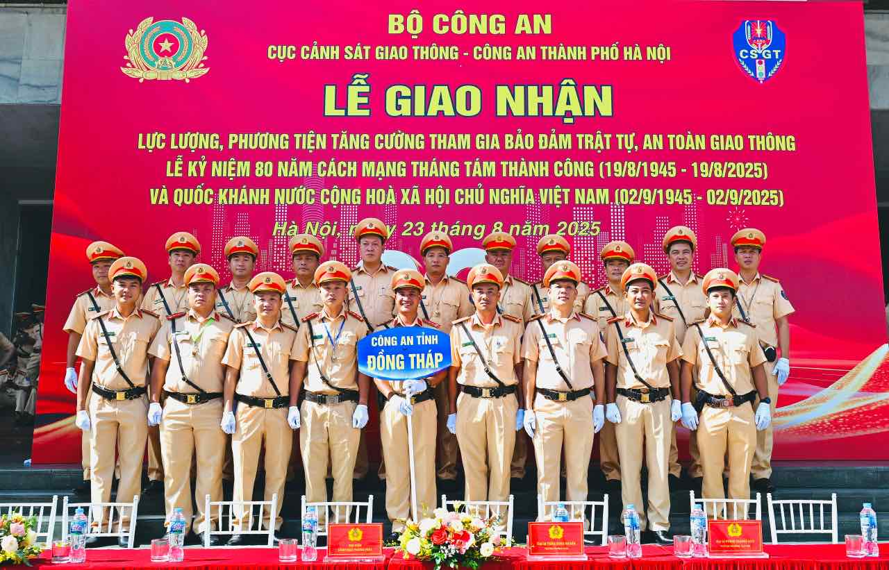 Luc luong Canh sat giao thong Cong an tinh Dong Thap ra Thu do Ha Noi tham gia dieu tiet giao thong, dam bao an ninh trat tu trong dip le Quoc khanh 2.9.2025. Anh: Thanh Nhan