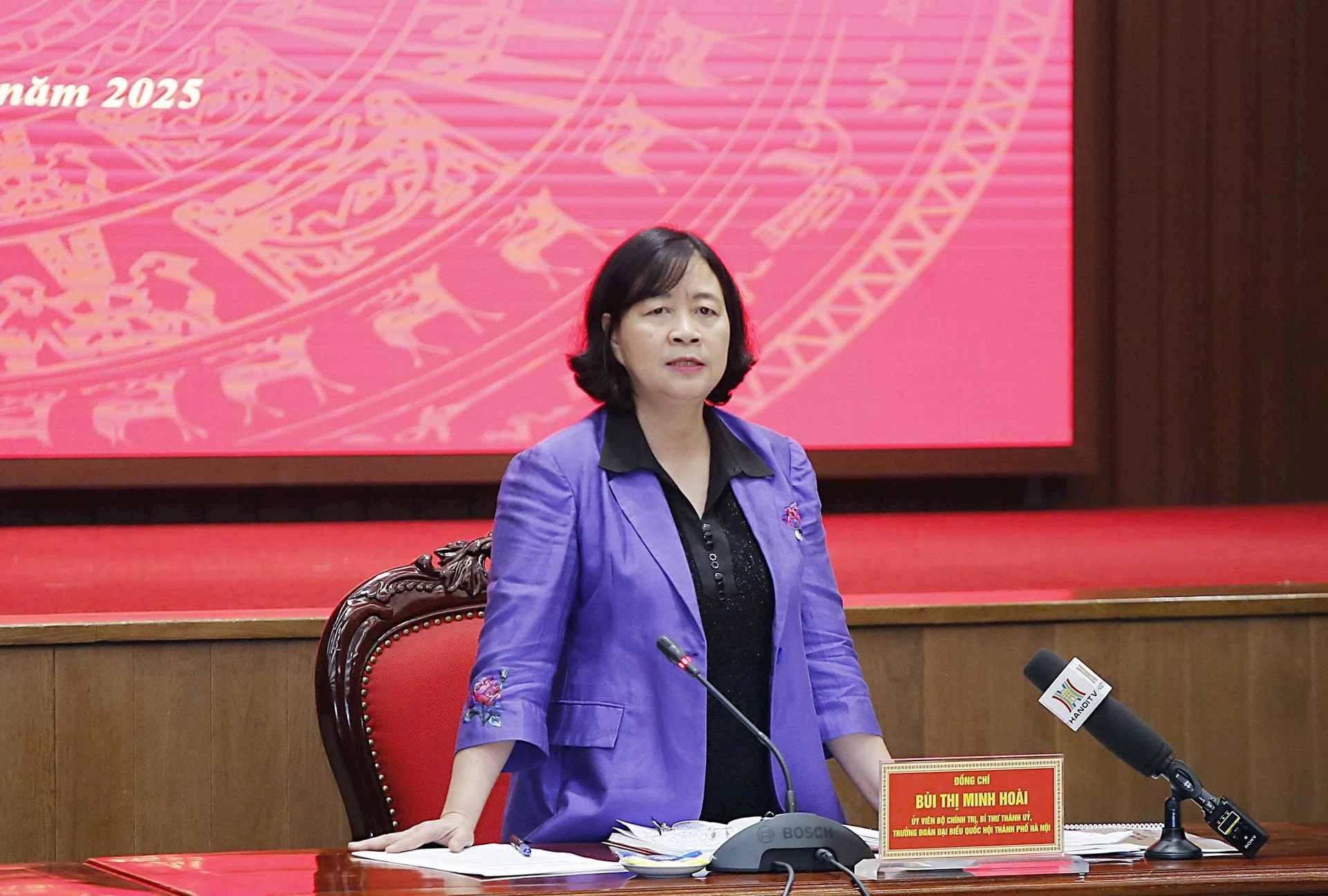 Bi thu Thanh uy Ha Noi Bui Thi Minh Hoai phat bieu ket luan hoi nghi. Anh: Viet Thanh