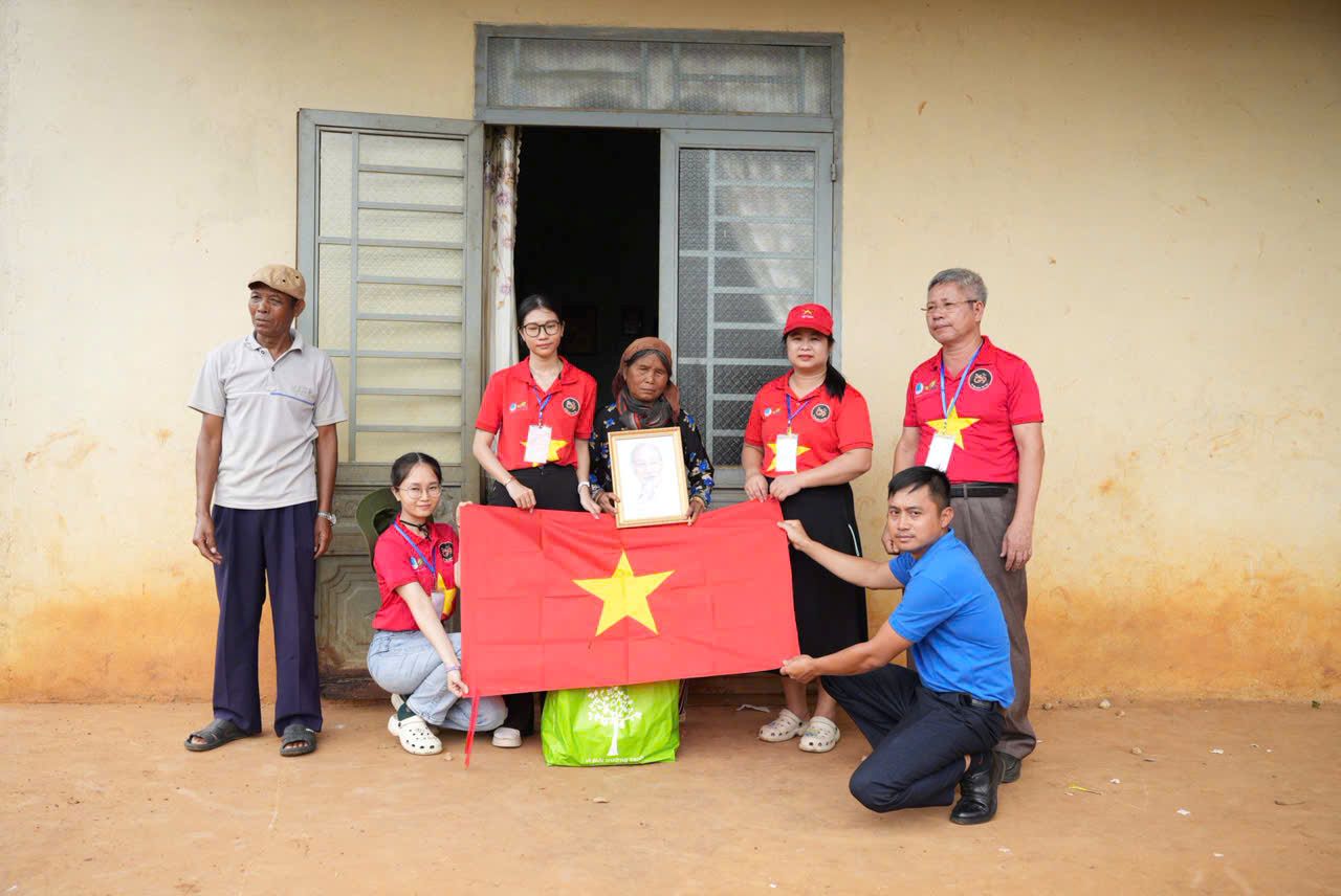Suat qua am ap danh tang nguoi dan. Anh: Lam Hong