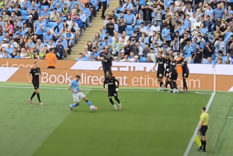 keo nha cai 5 - Cuộc đua nghẹt thở tại Ngoại hạng Anh