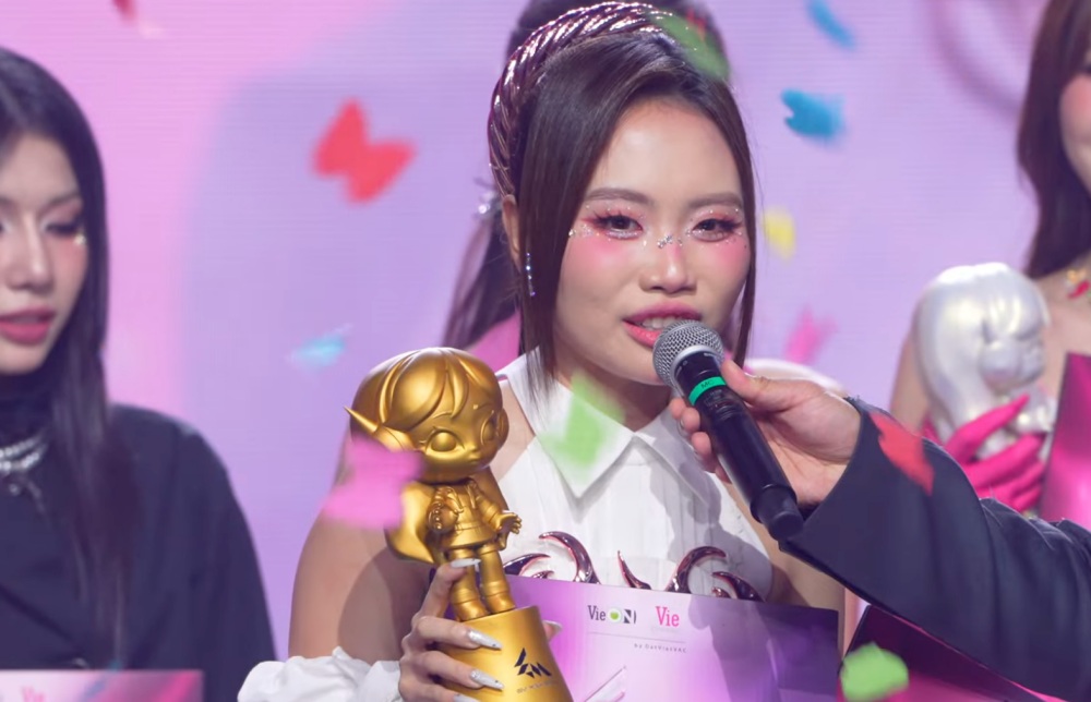 Phuong My Chi became the Champion of Em dep say hi. Photo: Producer Em xinh say hi