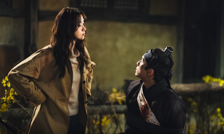 Phim của Ma Dong Seok, Park Hyung Sik khởi đầu ấn tượng, vượt phim YoonA