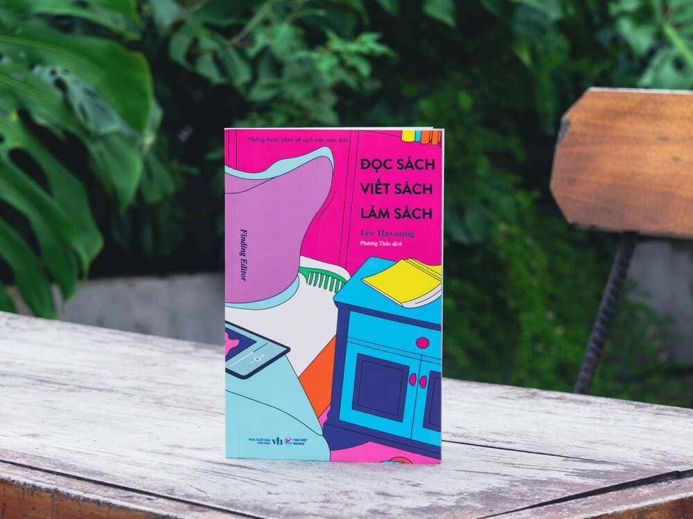 Reading, writing, making books by Korean writer Lee Hayoung is officially launched to Vietnamese readers. Photo: Publishing House