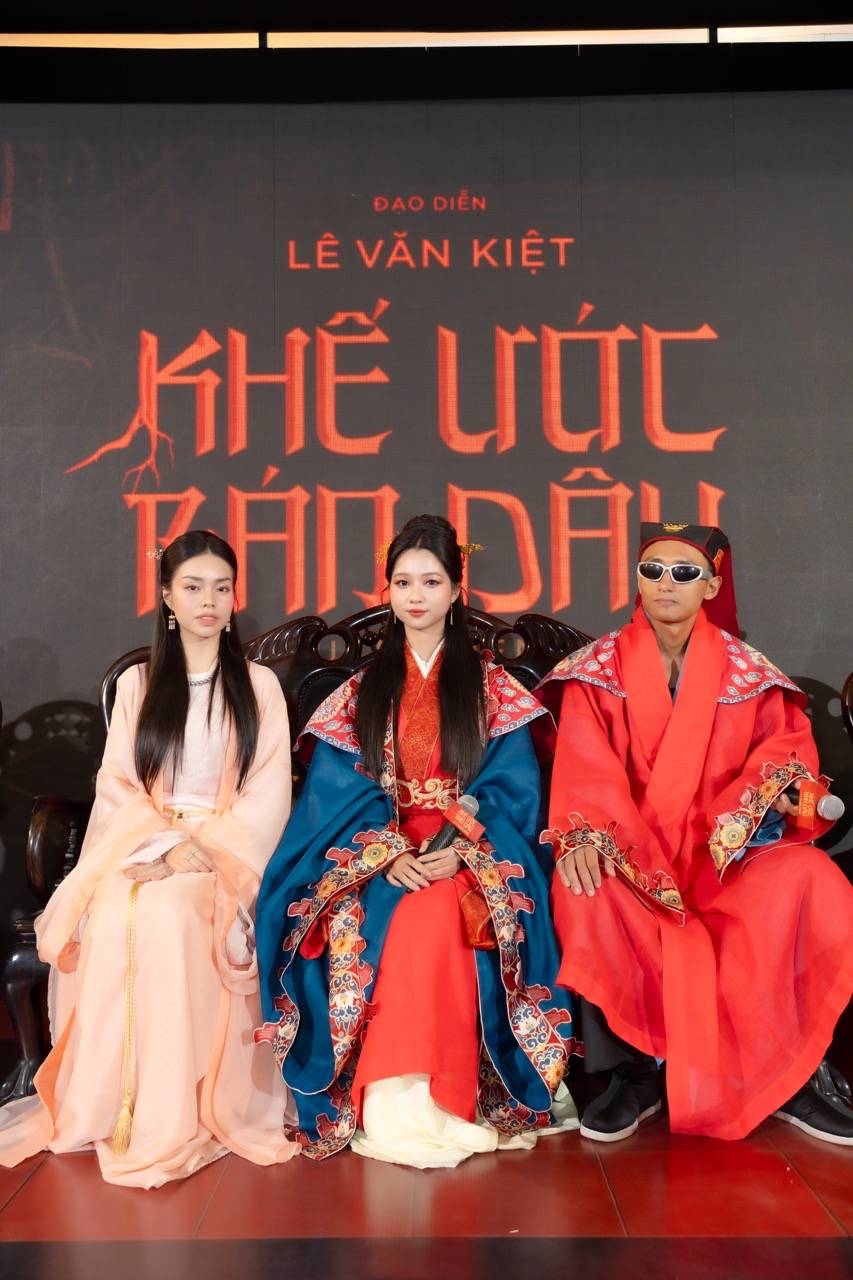 Dan sao trong phim. Anh: Lotte.