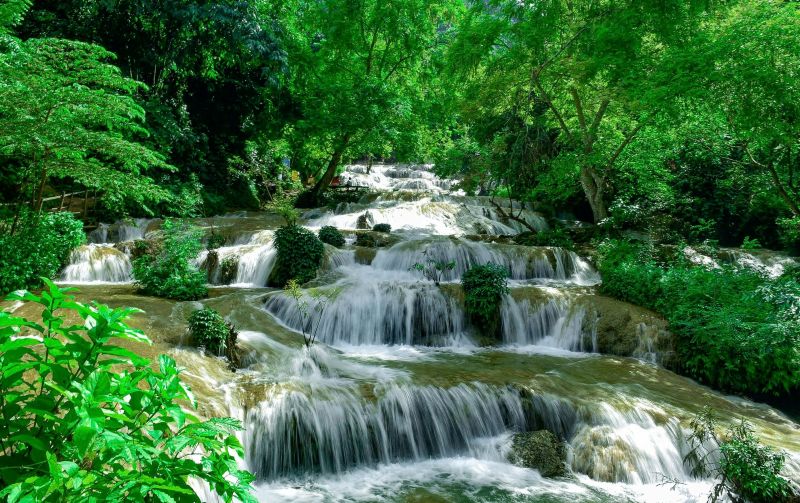 Canh dep me man o Thac May (xa Thach Quang, tinh Thanh Hoa). Anh: Quach Du