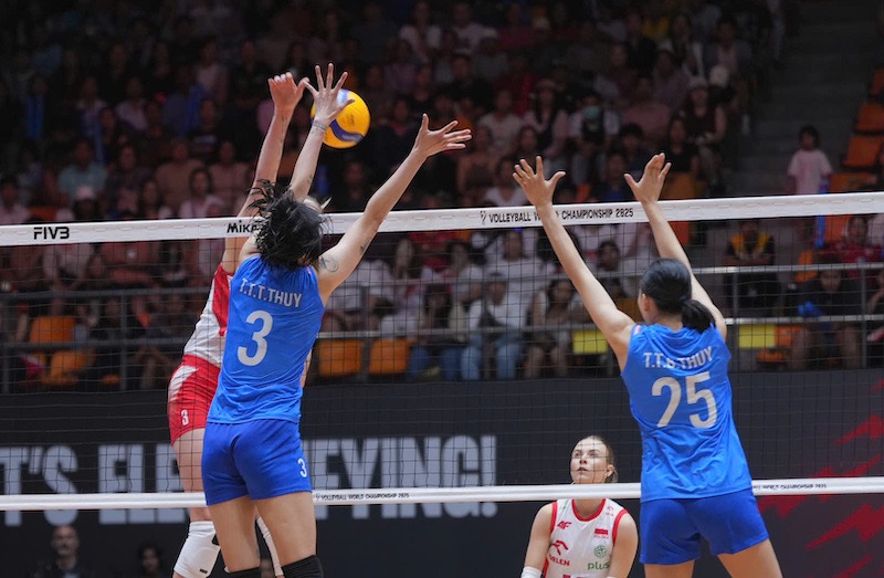The Vietnamese women's volleyball team will have a tough match against the German women's volleyball team. Photo: VFV