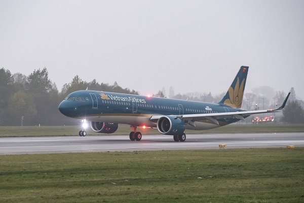 Many flights were canceled due to storm No. 5. Photo: Vietnam Airlines