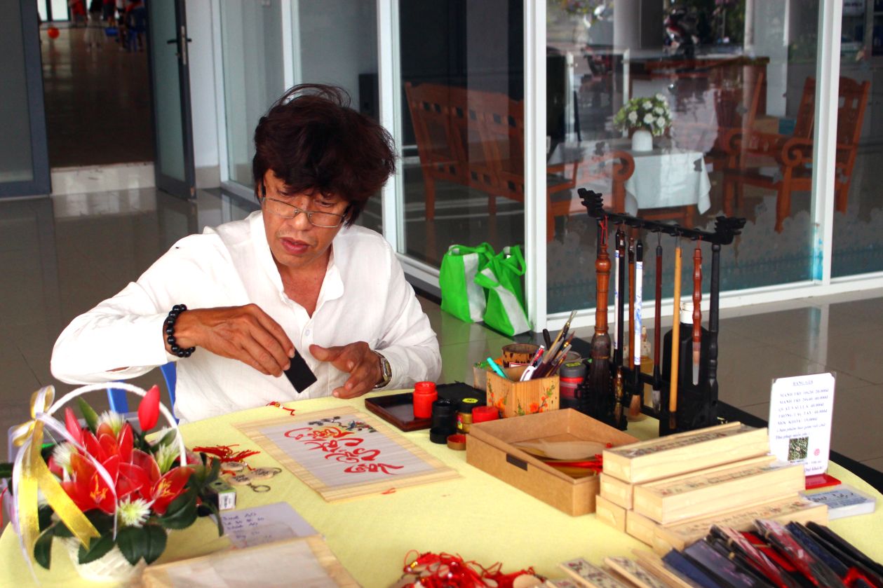 Hoat dong thu phap. Anh: Lam Dien