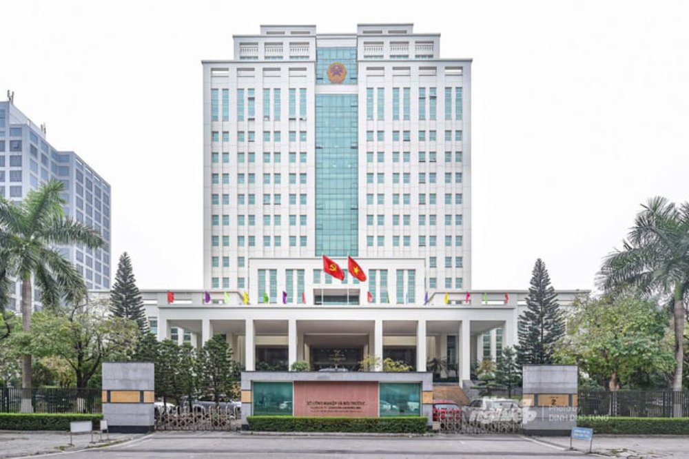 Preparing to merge and consolidate a number of public service units under the Ministry of Agriculture and Environment. Photo: VGP