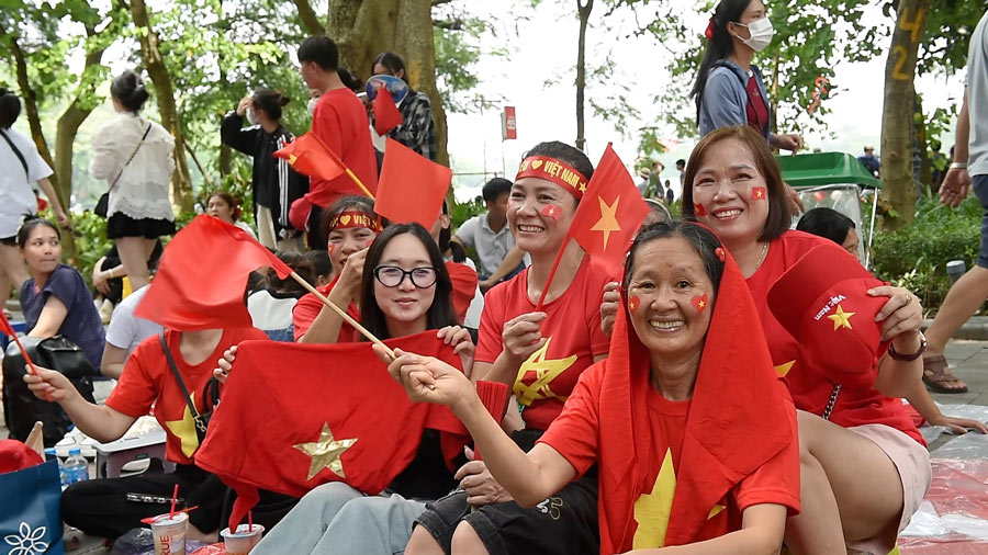 40 years of waiting for the moment to immerse yourself in the heroic atmosphere of the nation