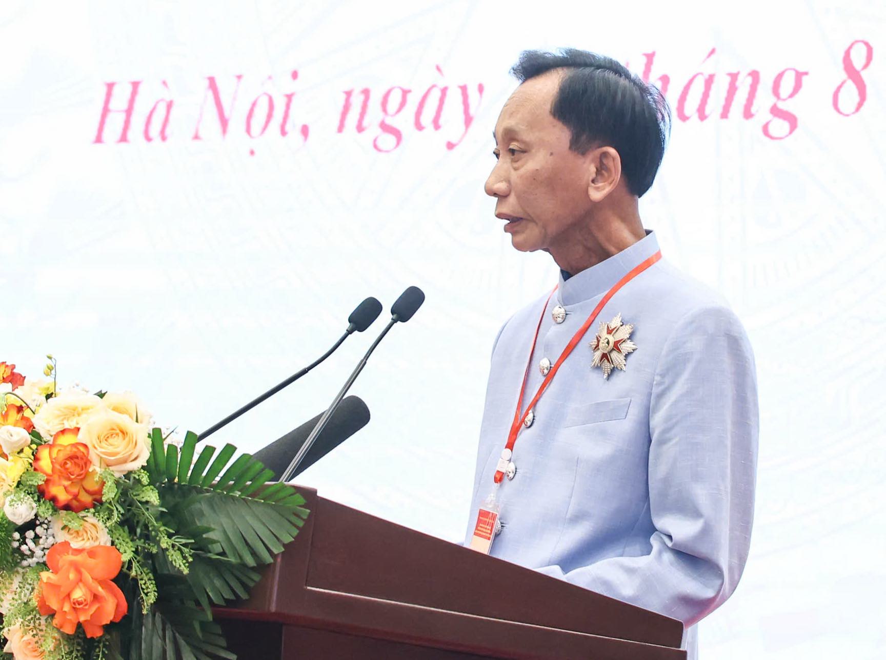 El martir Gioan Baotixita Le Duc Thinh afirmo que los catolicos se comprometen a unir fuerzas y acompañar a las religiones amigos y a la gente de todo el pais para lograr con exito el noble objetivo de servir al pueblo y la fortaleza del pais. Foto: Quang Vinh