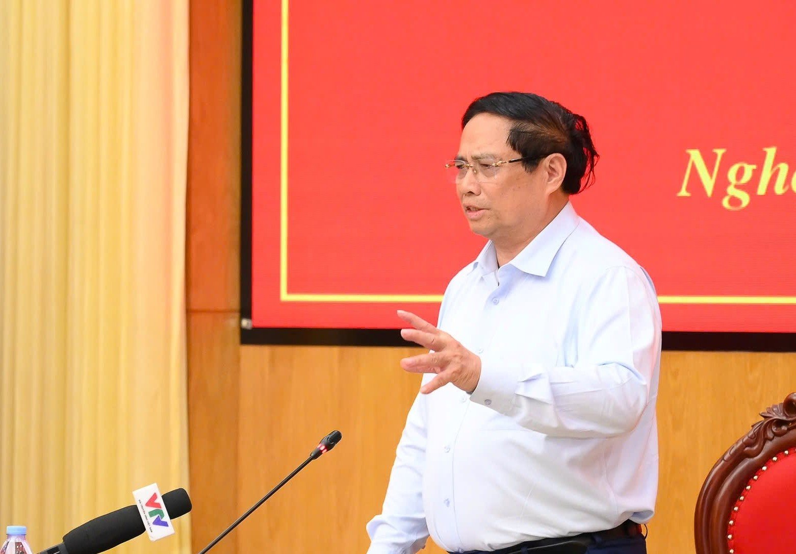 Prime Minister Pham Minh Chinh delivered the opening speech at the meeting. Photo: Thanh Cuong