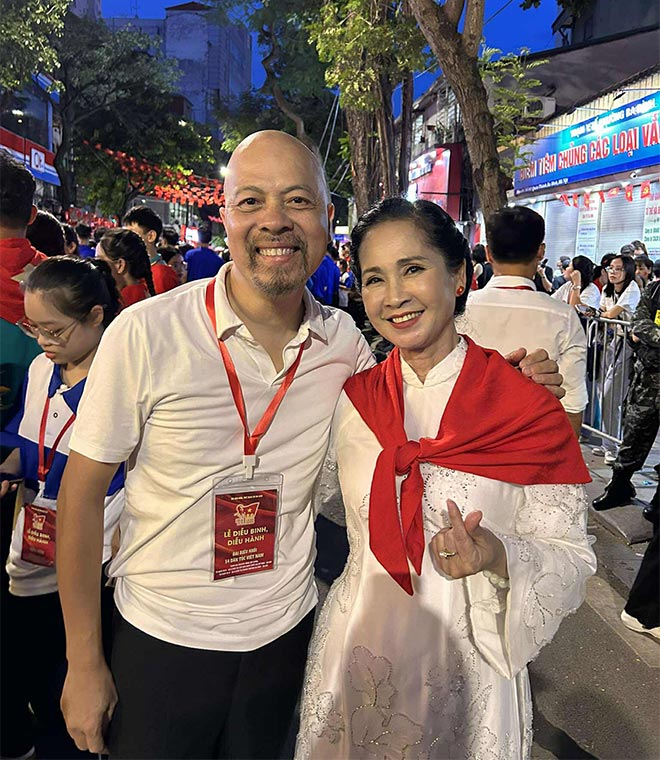 NSUT Duc Hung cung NSND Lan Huong. Anh: Nhan vat cung cap