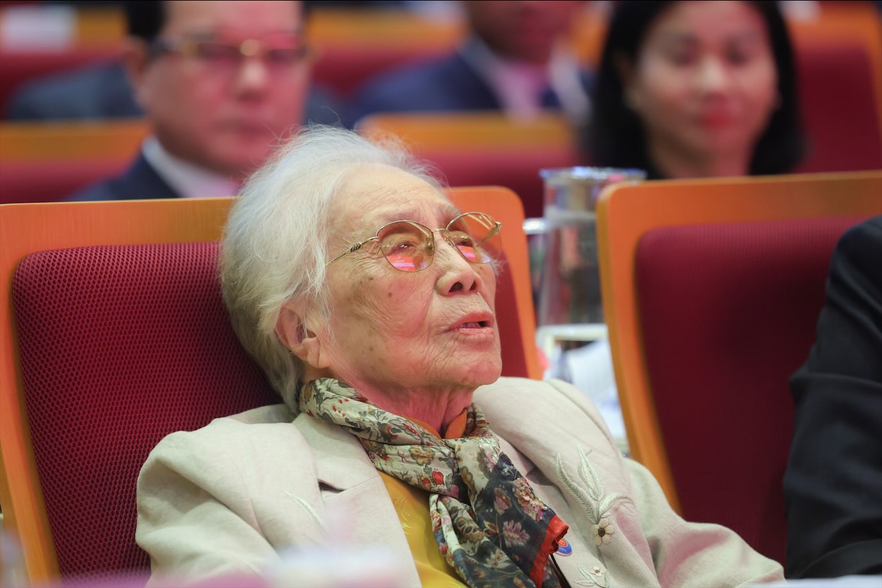 Ba Nguyen Thi Binh tai su kien sang 25.8. Anh: Hai Nguyen
