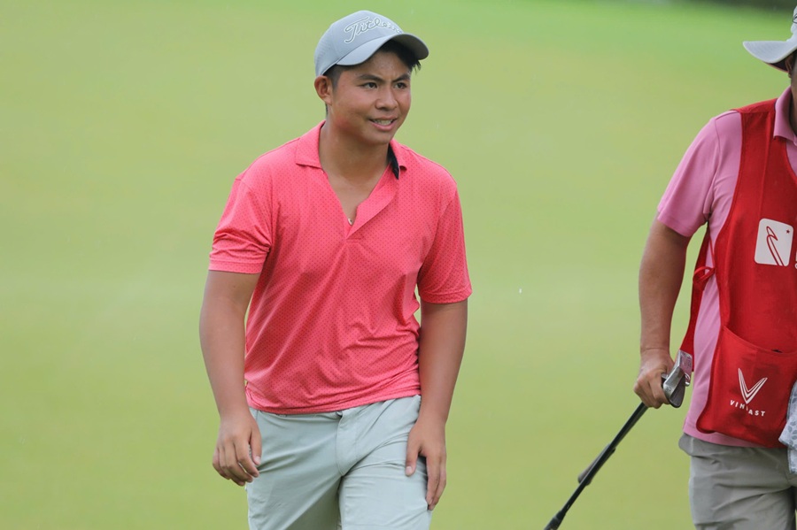 Golf player Nguyen Tuan Anh was invited to participate in the tournament in the UAE. Photo: Hong Vinh