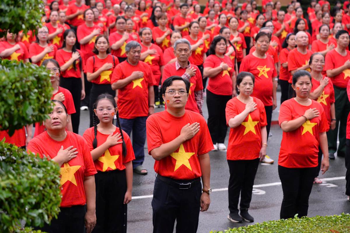 750 nguoi dan tham gia dong dien mung Quoc khanh 2.9. Anh: Thanh Chan