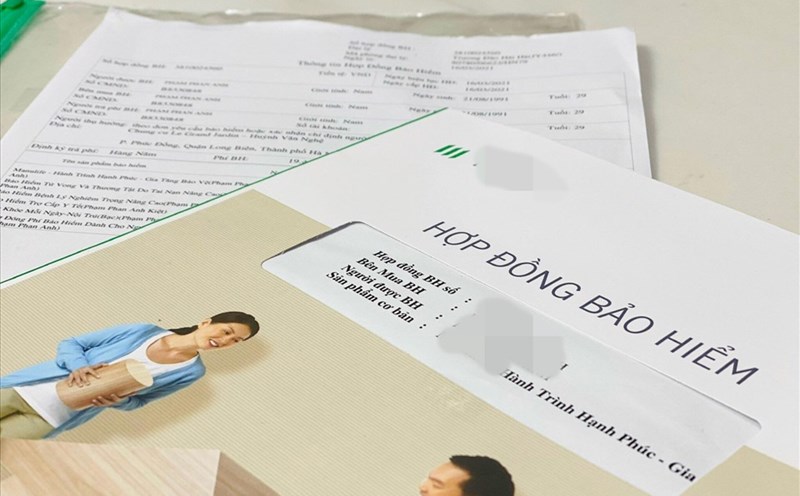 재무부는 보험 보상의 투명성을 높이기 위해 법률 개정을 제안합니다. 사진: Duc Manh.