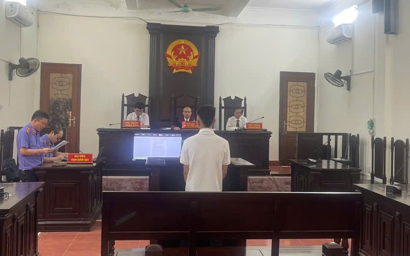 재판 전체 사진. 사진: 하이퐁시 경찰