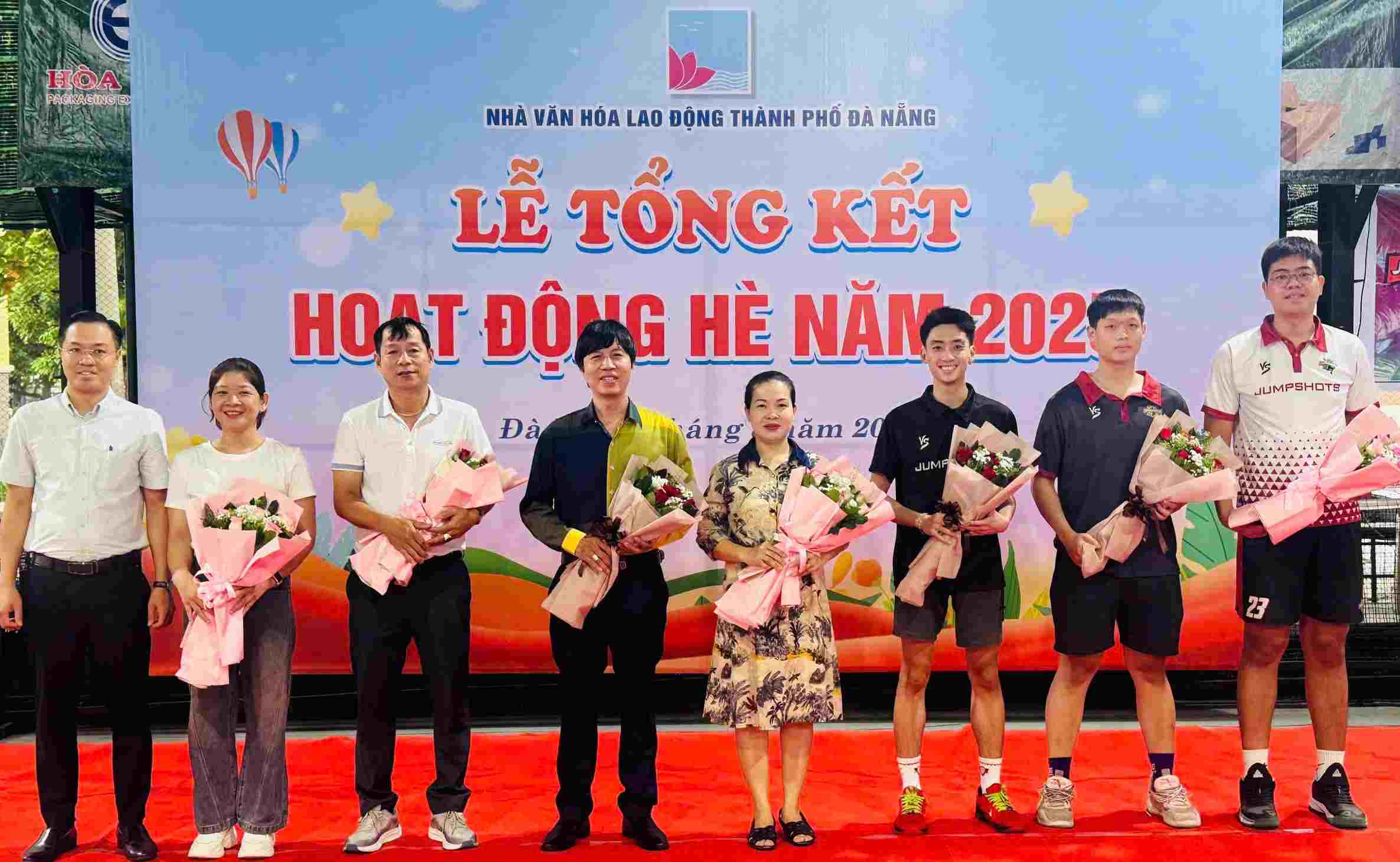 다낭 노동 문화 회관은 CNVC-NLD 및 자녀를 위한 다양한 문화 및 스포츠 활동을 조직하는 장소입니다. 사진: 안 트엉