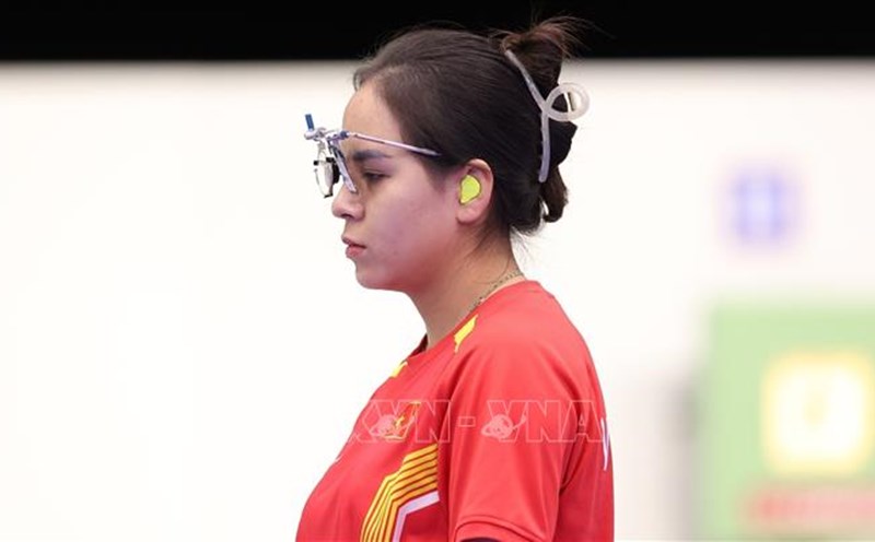 Shooter Trinh Thu Vinh won a medal for herself at the 2025 Asian Championship. Photo: VNA