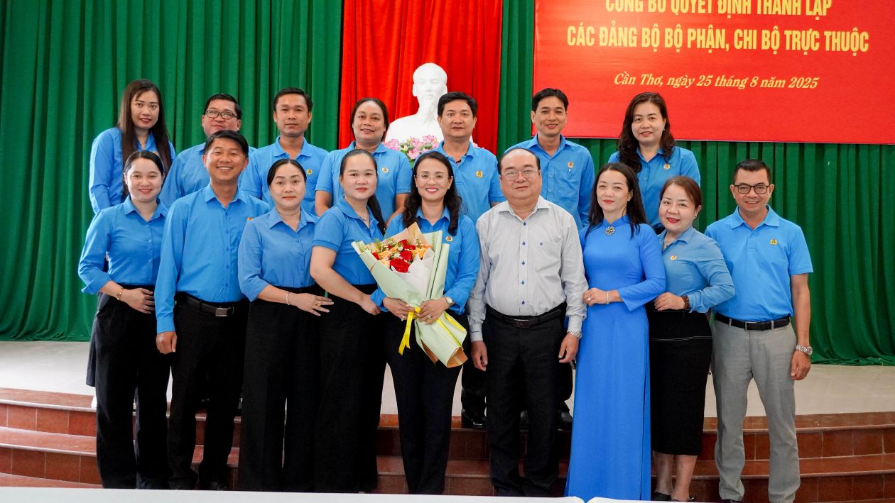 Ban Chap hanh Dang bo bo phan va cac Chi bo truc thuoc Dang uy bo phan Ban Cong tac Cong doan, nhiem ky 2025 - 2030. Anh: Phuong Anh