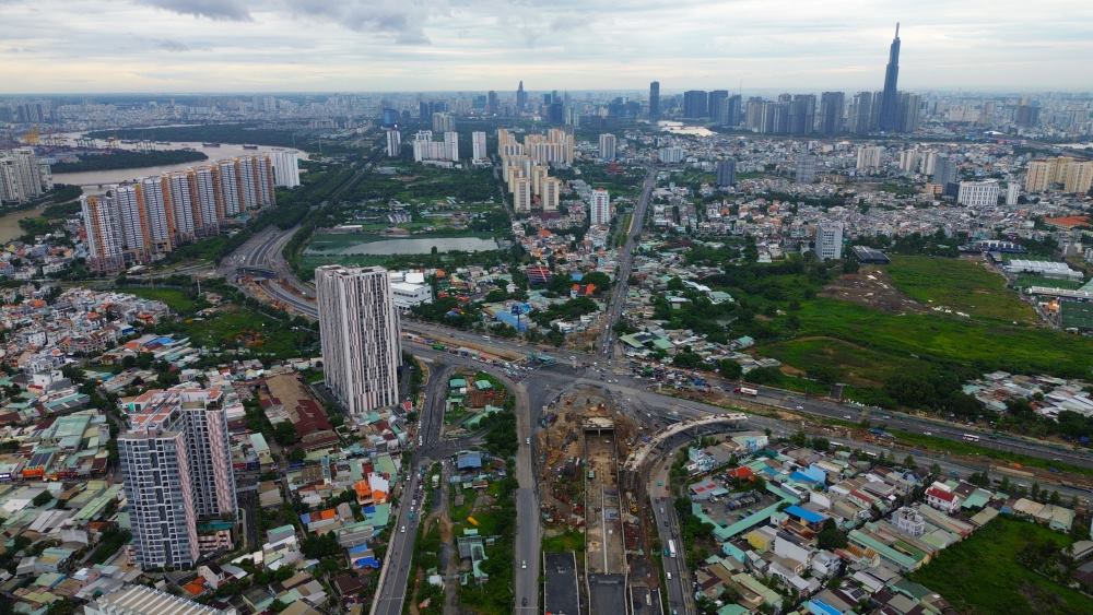 Toan canh nut giao An Phu (TPHCM) nhin tu tren cao, nhieu hang muc chinh van ngon ngang sau gan 3 nam thi cong. Anh: Anh Tu