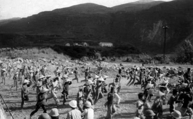The general strike of thirty thousand workers who are miners in Hon Gai - Cam Pha in 1936. Photo: VNA Document