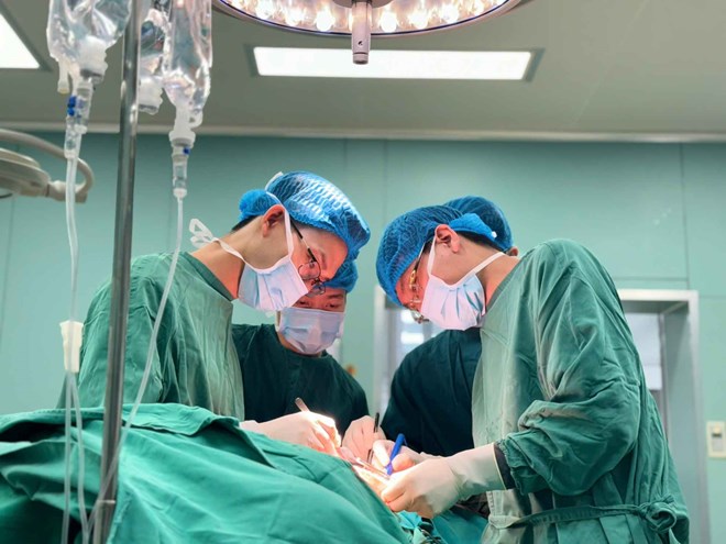 Propose many preferential allowances for medical staff. Photo: Thanh Dang