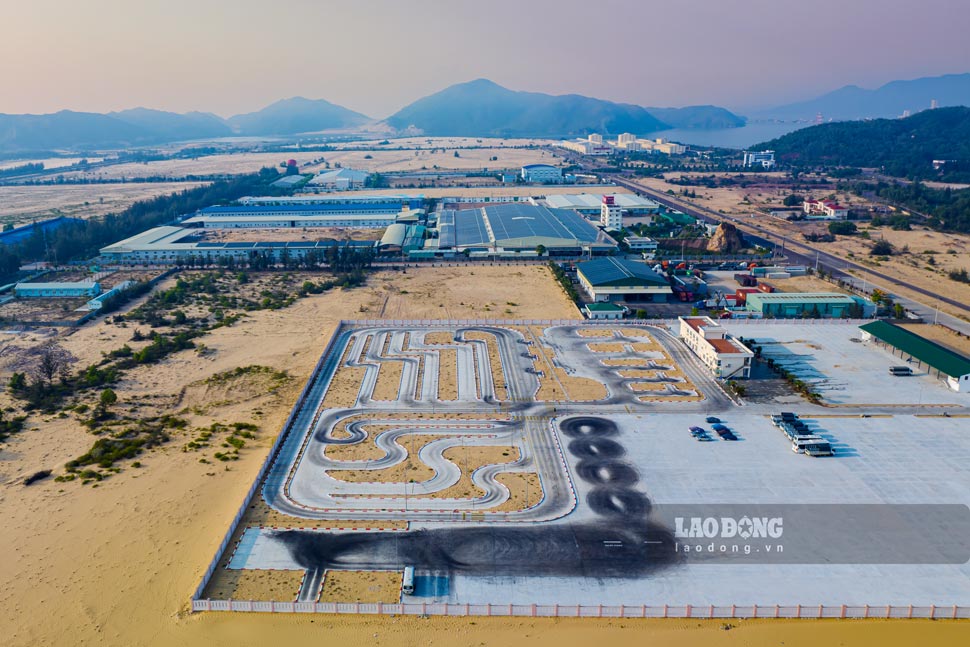 Nhon Hoi Economic Zone（GIA LAI） - 多くの大規模なプロジェクトが集中しています。写真：Dung Nhan