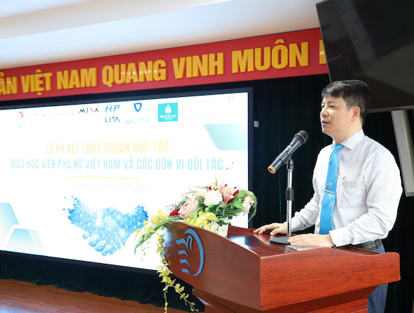 PGS.TS Tran Quang Tien - Giam doc Hoc vien Phu nu Viet Nam. Anh: Xuan Quynh