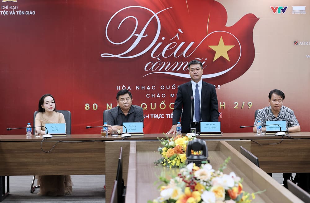 主催者は、コンサート「Dieu con mai 2025」に関する多くの興味深い情報を共有しました。写真:Le Anh Dung