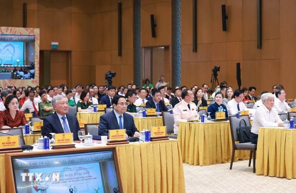 Thu tuong Pham Minh Chinh va cac dai bieu tham du hoi nghi. Anh: TTXVN