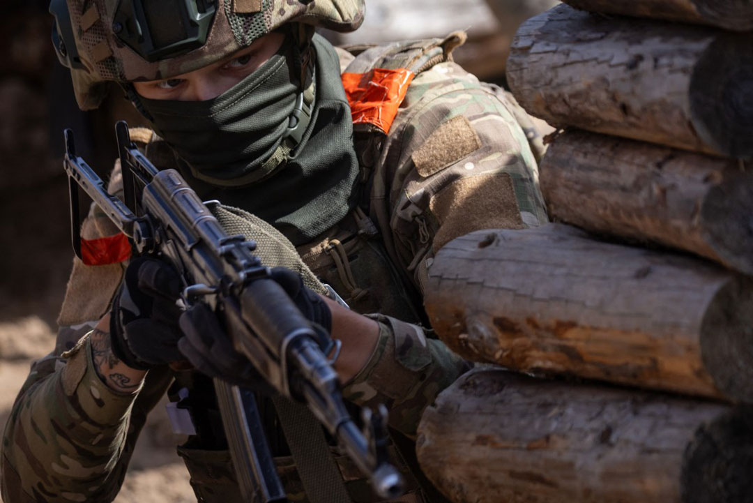 Soldados ucranianos en ejercicios con el ejercito frances en Polonia el 25 de abril de 2025. Foto: AFP