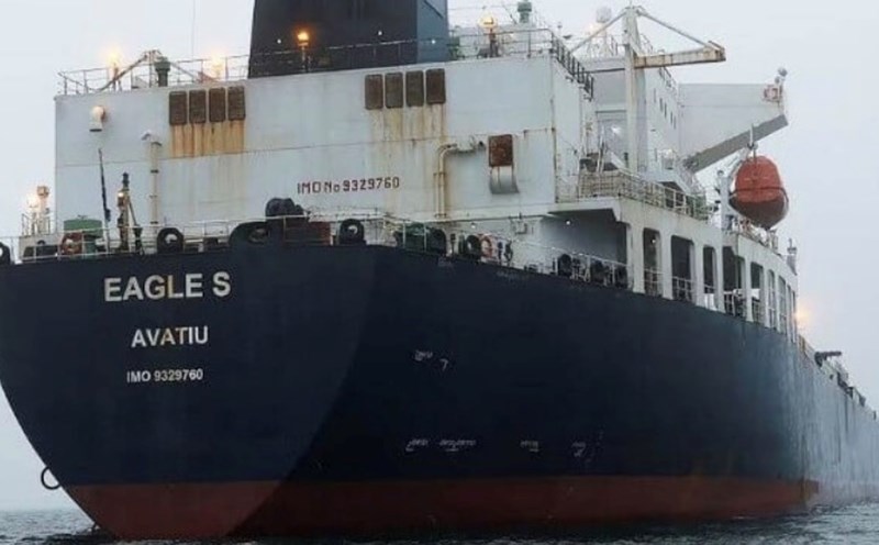 The Eagle S tanker is suspected of cutting five cables in the Baltic Sea. Photo: Finnish Border Guard