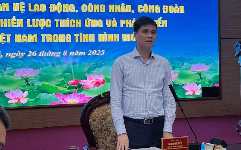 Vice President of the Vietnam General Confederation of Labor Ngo Duy Hieu spoke at the survey on labor relations, workers and trade unions to serve the development of the Vietnam Trade Union Adaptation and Development Strategy. Photo: Kieu Vu
