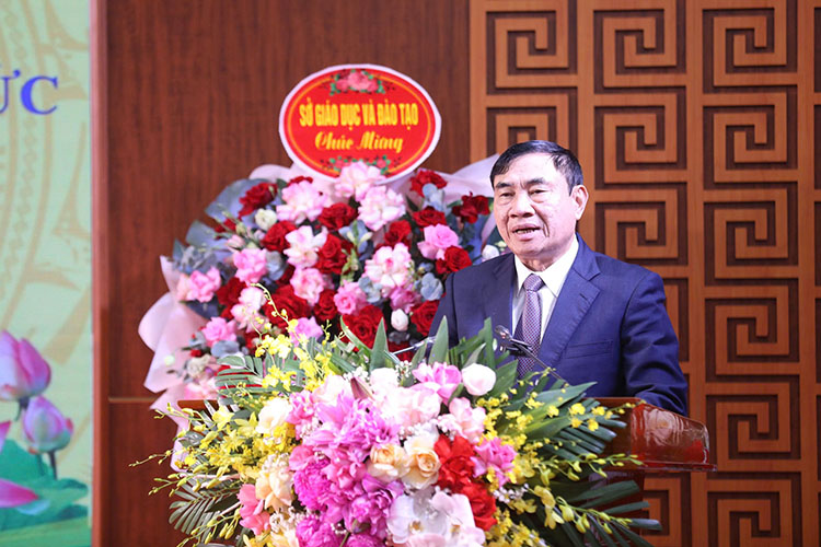 Ong Tran Quoc Cuong - Bi thu Tinh uy Dien Bien phat bieu chuc mung. Anh: Thanh Binh
