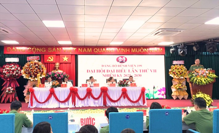 Dang bo Benh vien 199 (Bo Cong an) long trong to chuc Dai hoi dai bieu lan thu VII, nhiem ky 2025-2030. Anh: Song Han