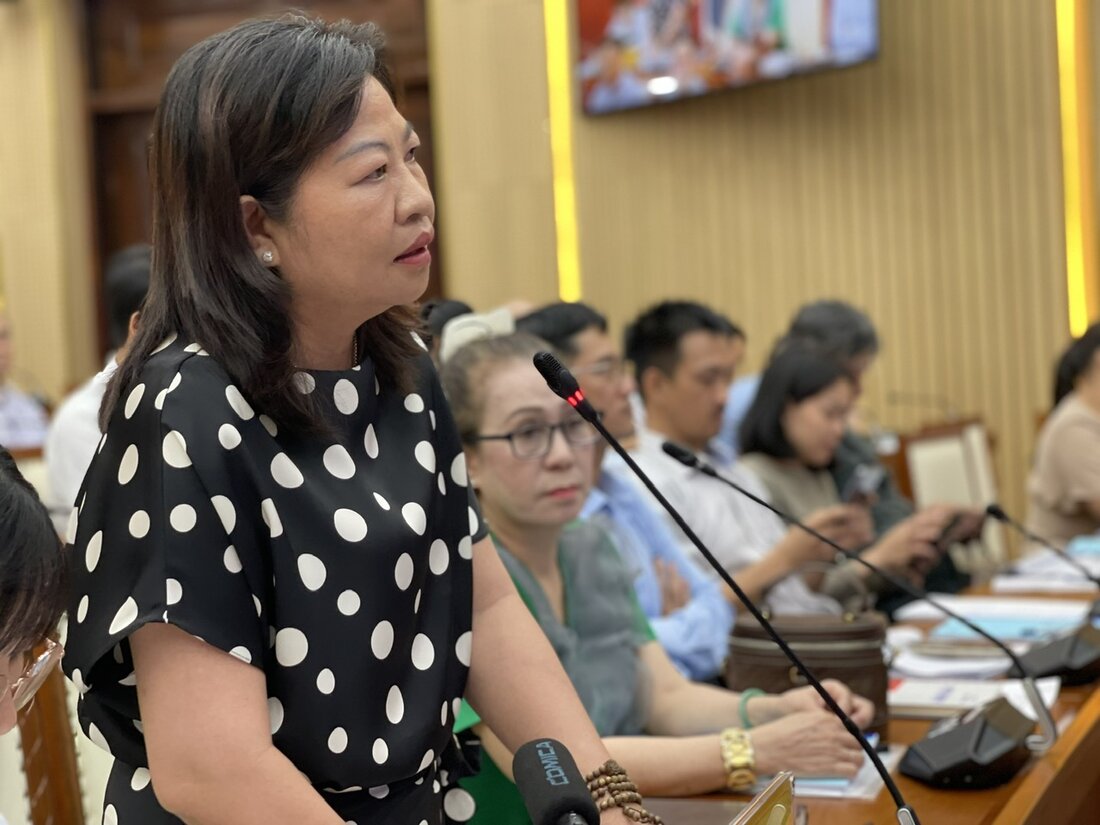 Lanh dao Cong ty trach nhiem huu han mot thanh vien Sim Thien Son neu vuong mac ve dat dai va thue trong qua trinh dau tu du an tai xa Mang Den. Anh: Vien Nguyen