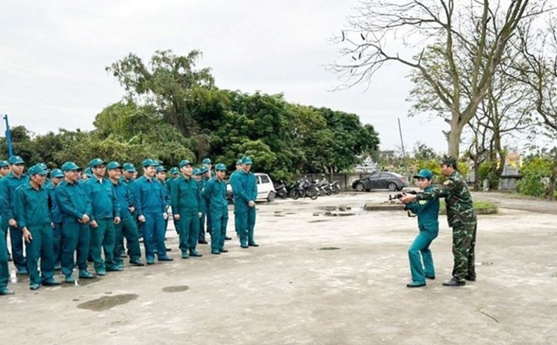 Political Commissar of the Commune-level Military Command is entitled to seniority allowances according to regulations. Photo: quansu.haiphong.gov.vn