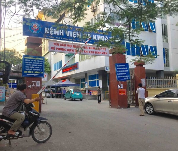 Đình chỉ 3 cán bộ Bệnh viện ở Bắc Ninh vụ xe cứu thương thu 21 triệu đồng