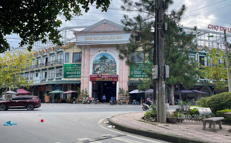 Lao Cai tourist market will be auctioned. Photo: Dinh Dai