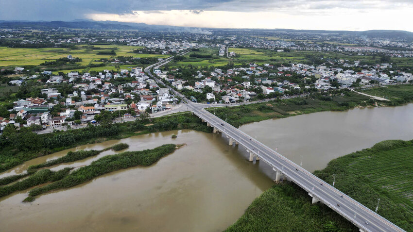 Dự án cầu Thạch Bích bắc qua sông Trà Khúc, tỉnh Quảng Ngãi. Ảnh: Viên Nguyễn