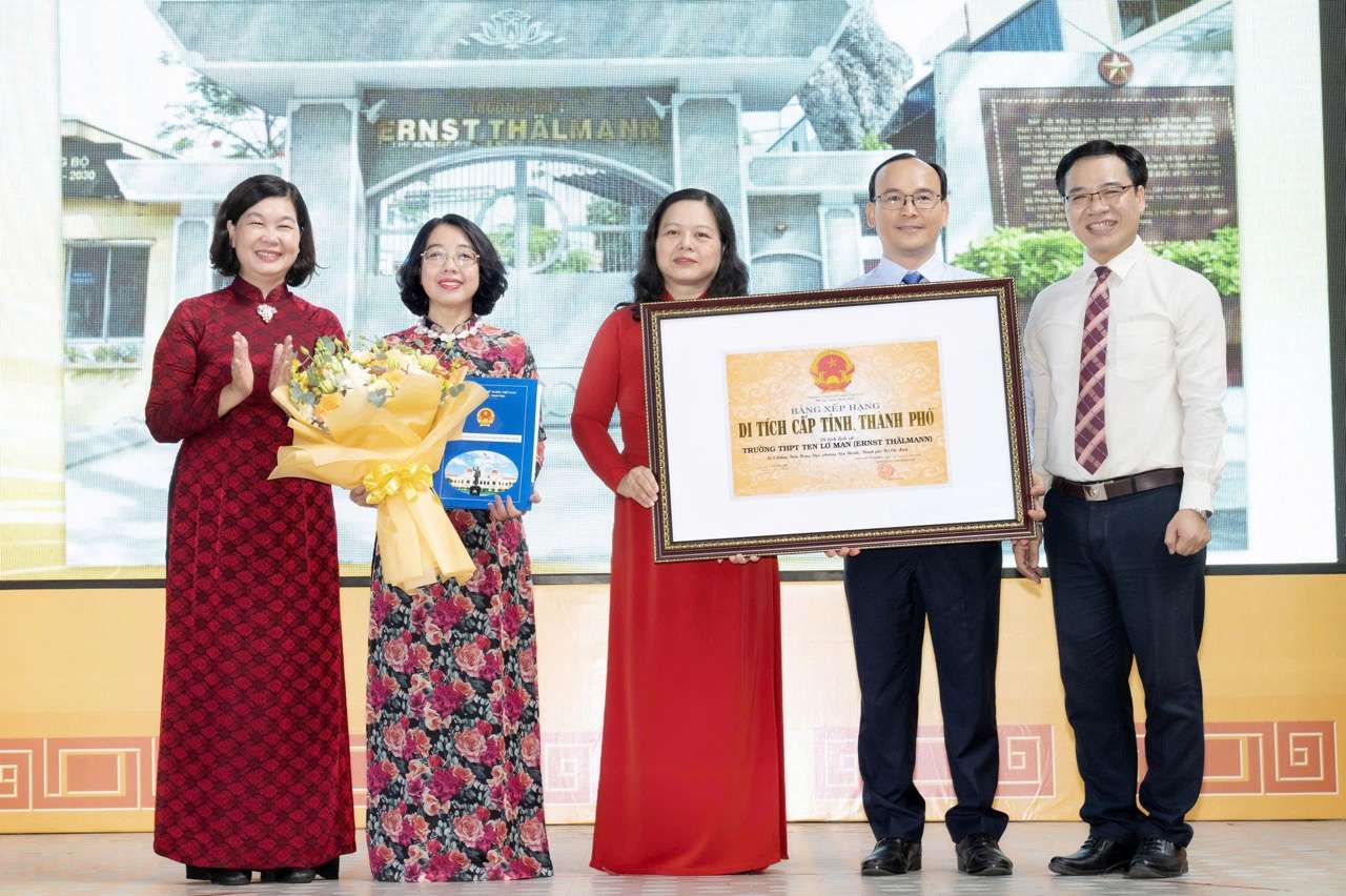 ホーチミン市は、市レベルの7つの歴史文化遺跡の格付け決定を発表しました。写真:Huu Long.