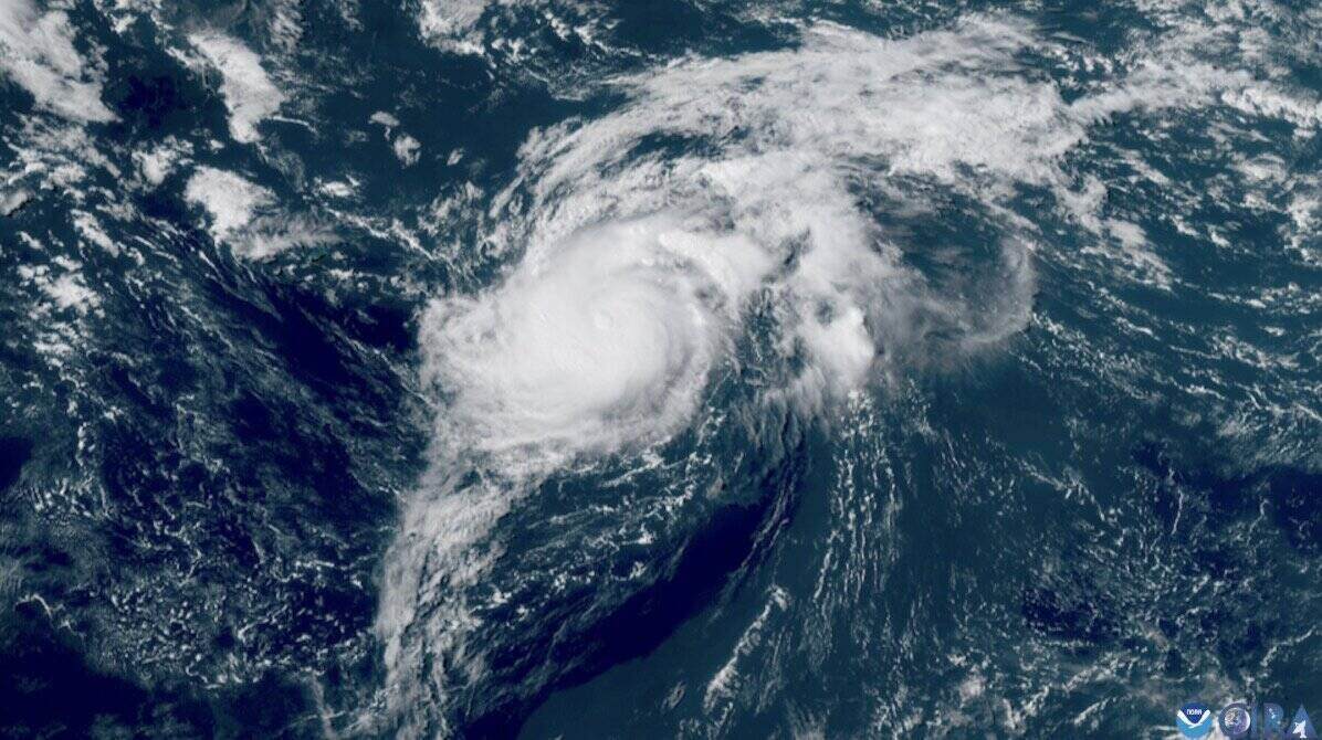 대서양에서 이동하는 태풍 페르난드. 사진: NOAA