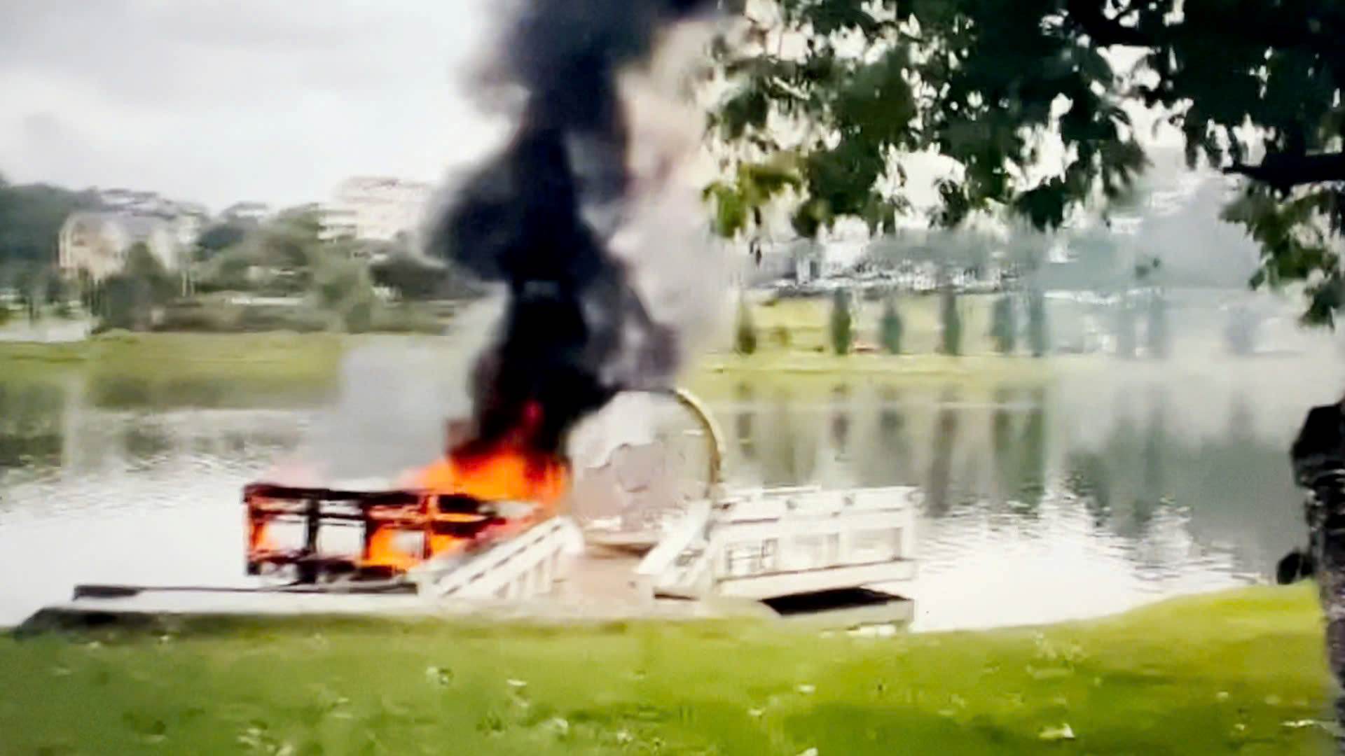 Image de l'incendie sur le pont Y. Photo : Lam Hong