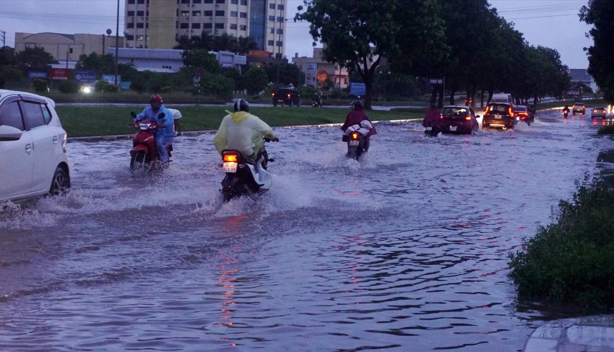 Thanh Hoa is forecast to continue to have rain today, August 27. Photo: Quach Du
