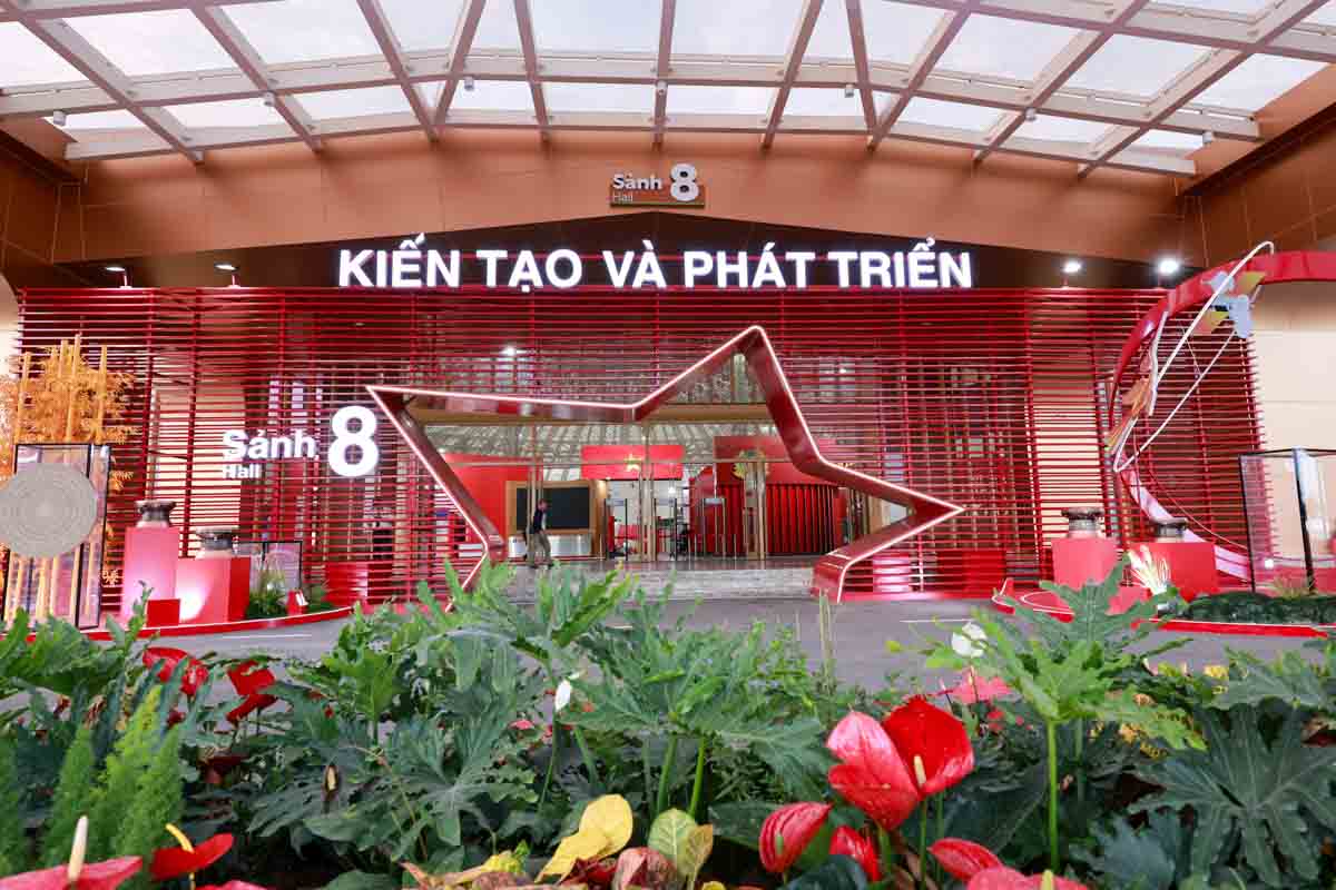 Trien lam voi khong gian, noi dung trung bay lon nhat tu truoc toi nay va hang loat chuong trinh, hoat dong dac sac hua hen se la diem den hap dan.